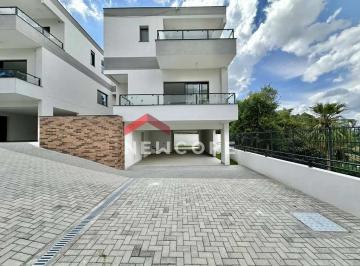 Casa · 326m² · 3 Quartos · 4 Vagas · Casa de condomínio em Estrada Taguai - Chácara do Refúgio - Carapicuíba/SP