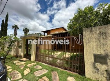 53e673c2-2288-47dc-ac87-c2c754f7f008.webp · Casa com jardim no Solar de Brasília – Quadra 02 | Ambientes amplos e planta versátil