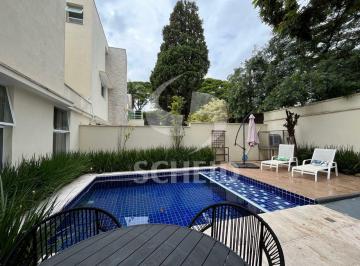 Casa · 366m² · 3 Quartos · 3 Vagas · Casa em condomínio reformada com 3 suítes e piscina no Alto da Boa Vista