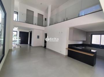 Casa · 451m² · 4 Quartos · 4 Vagas · Casa em condomínio com 4 quartos sendo 3 suítes disponível para locação e venda no bairro Nova Uberl