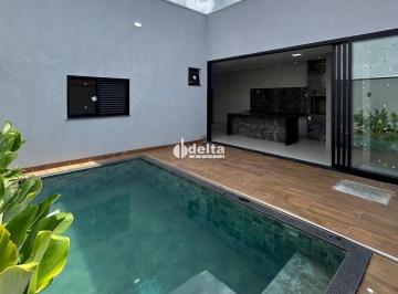 Casa · 250m² · 3 Quartos · 2 Vagas · Apartamento 3 quartos sendo 1 suíte disponível para venda no bairro Alto Umuarama em Uberlândia-MG