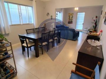 Foto 01 · Imperdível Casa à Venda em São Paulo - 3 Quartos, 1 Suíte, 5 Banheiros, 3 Vagas na Liberdade!