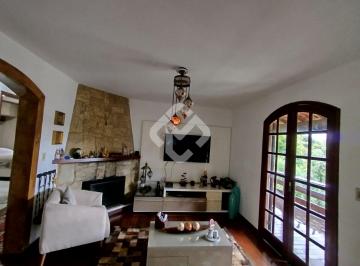 Casa · 117m² · 2 Quartos · 1 Vaga · Casa em condomínio - 2 quartos - O Refúgio Perfeito com Tudo Perto - Casa com Lareira e Área Gourmet