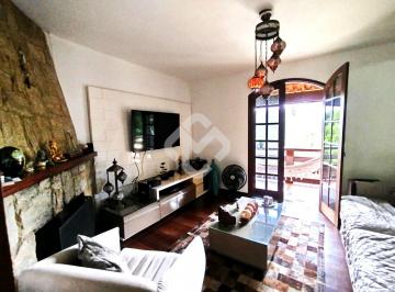 Casa · 117m² · 2 Quartos · 1 Vaga · Casa em condomínio - 2 quartos - O Refúgio Perfeito com Tudo Perto - Casa com Lareira e Área Gourmet