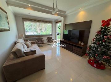 15b803b21b4cc5c6f13b4314c9aa60ef47ff5722 · Casa em São Lourenço