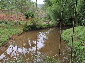 Rural de 2 quartos, Juquitiba · Chácara com mina d água e lago
