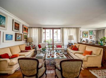 Apartamento de 4 quartos, São Paulo · Higienópolis: Elegância e Espaço em um Apartamento de 260m² - Com lazer completo.