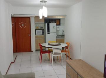 Apartamento de 2 quartos, Maceió · ALUGO APTO TODO MOBILIADO DE 2 QTOS , HÁ DUAS QUADRAS DA PRAIA