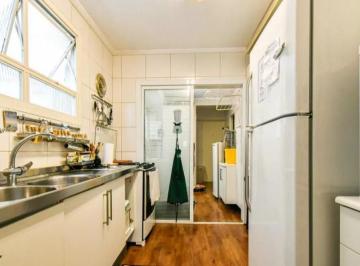 Apartamento · 140m² · 3 Quartos · 1 Vaga · Lindo Apto 140m² 3 Dorm 1 suíte 2 banheiros 1 vaga em Cerqueira César! Próx. a Oscar Freire!