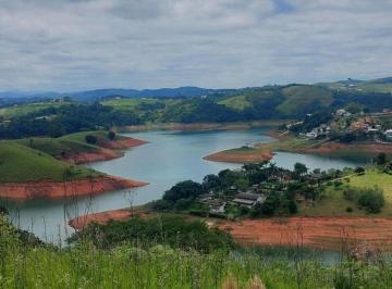 Terreno , Igaratá · Vendo lote em Igaratá de 793m² de frente para a represa