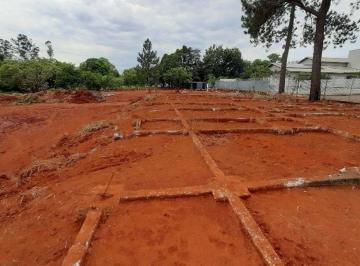 Terreno , Brasília · Terreno de Ponta de picolé. 11 mil metros. Escriturado com fundação adiantada.