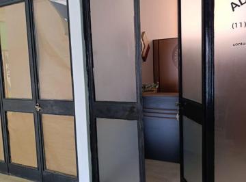 Comercial en Venda de 1 quarto Centro · Sala mobiliada disponível para venda localizada no centro de Bragança