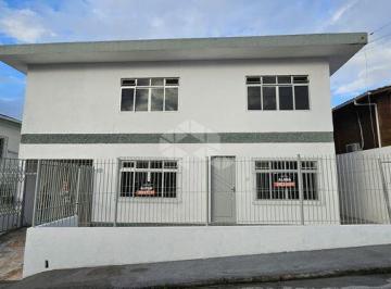 Casa · 200m² · 6 Quartos · 1 Vaga · Casa de 6 quartos para alugar com 200M² - Barreiros, São José