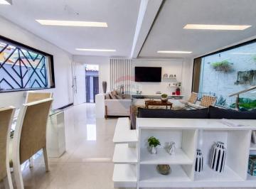 Casa · 308m² · 4 Quartos · 2 Vagas · Casa de Alto Padrão com 3 suítes e energia solar à venda no Bairro Pilões, em Três Rios-RJ