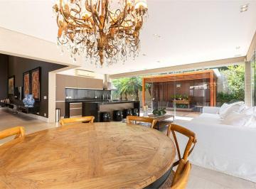 Casa de 6 quartos, São Paulo · Casa com 6 suítes e 619m² à venda em Alto de Pinheiros