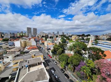 Vista panorâmica · Apartamento no Centro: 10º Andar com Vista Definitiva e Garagem Livre