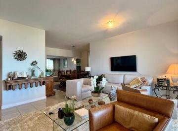 202508152039111942.jpg · Vendo apartamento, 192m², 4/4, varanda, 4 vagas. Ondina.