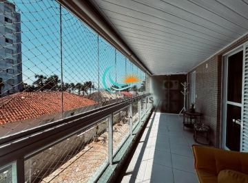 Foto 01 · Excelente apartamento com vista mar na praia da enseada no Centro, prédio frente mar e apartamento c