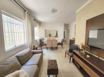 Casa de 3 quartos, São Paulo · Casa com 3 quartos e 300 m² à venda na Vila Universitária