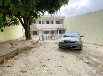 Casa · 210m² · 5 Quartos · 5 Vagas · Sobrado com 3 Dormitórios, 5 Vagas mais 2 Casas no Terreno em Osasco