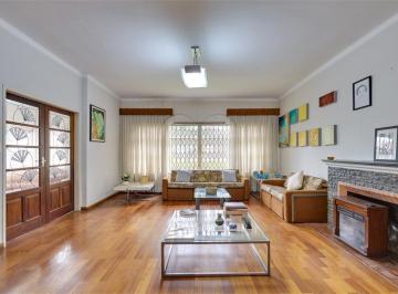 Casa de 5 quartos, São Paulo · Casa com 380 m² e 5 quartos para aluguel em Granja Julieta
