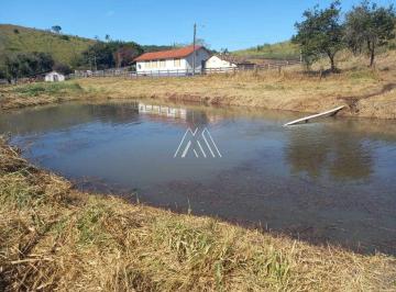 Fazenda á venda 112 hectares com 04 quartos, 03 córregos, lagoa em Oliveira MG! · Fazenda á venda 112 hectares com 04 quartos, 03 córregos, lagoa em Oliveira MG!