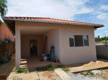Casa · 600m² · 3 Quartos · Alugo casa em Itatiaiuçu com 03 quartos excelente localização.