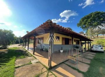 Fazenda 5 hectares com 05 quartos sendo 01 suíte, poço artesiano em Itaguara MG · Fazenda 5 hectares com 05 quartos sendo 01 suíte, poço artesiano em Itaguara MG