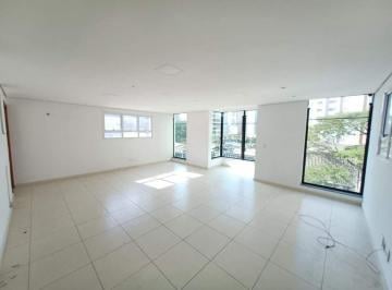 Comercial · 200m² · 2 Vagas · Prédio Comercial para Aluguel em Jardim, Santo André – 600 m² de Área Total, 4 Banheiros, 2 Vagas