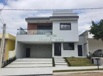 Casa · 300m² · 4 Quartos · 4 Vagas · Casa - Condomínio Terras do Vale - Bairro do Grama - Caçapava - 4 Dormitórios - 240m²