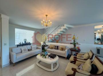 Casa · 270m² · 4 Quartos · 2 Vagas · Casa à venda ou locação  em condomínio fechado no Campo Belo.  Com 270m²