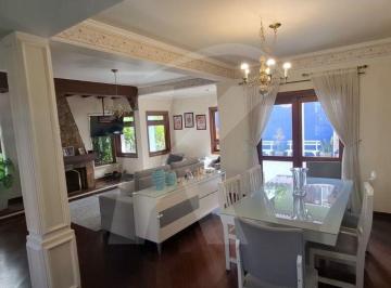 Casa · 300m² · 4 Quartos · 4 Vagas · Casa em Condomínio fechado com 4 quartos, 1 suíte, sala ampla e 4 vagas na Vila Albertina