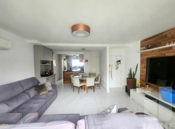 Apartamento · 115m² · 3 Quartos · 1 Vaga · Apartamento reformado com 03 dormitórios 01 suíte 01 vaga em Santa Cecilia