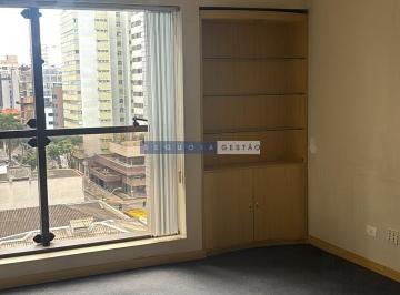 Comercial · 29m² · Conjunto Comercial em Centro - Curitiba, PR