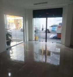 cdcedbd8b09cfae745516f81055d67c408ce9d25 · Loja Térrea na Boa Vista