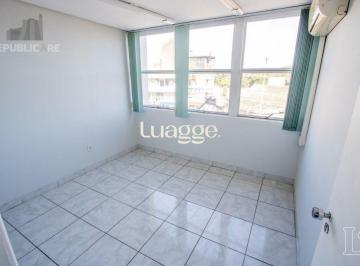 Comercial · 23m² · 1 Quarto · 1 Vaga · Sala comercial com 22m² de área privativa, frente, piso cerâmico, equipada com l