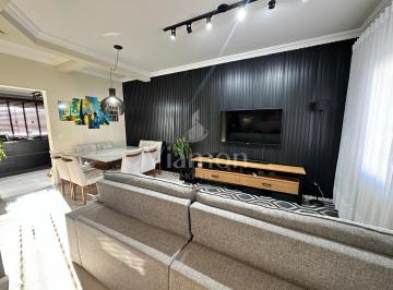 Casa · 180m² · 3 Quartos · 3 Vagas · Sobrado à venda no Pilarzinho em Curitiba, 3 quartos, próximo ao Parque Tingui