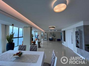 Apartamento de 3 quartos, Jaboatão dos Guararapes · Cobertura Linear toda reformada à Beira-Mar 200 m² Candeias