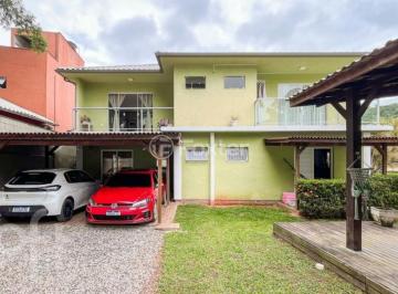 76897b3b · Casa, 5 dormitórios, 300 m², em Rio Tavares