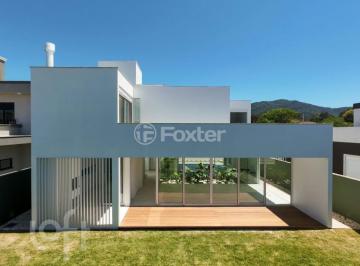 eed8e945 · Casa em Condomínio, 4 dormitórios, 297 m², em São João do Rio Vermelho
