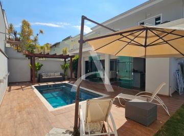 0 · Casa em condomínio em Valinhos com 3 suítes, piscina e 4 vagas