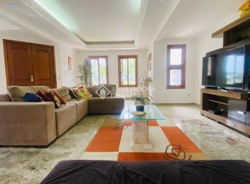 Casa · 242m² · 3 Quartos · 4 Vagas · Lagos de Nova de Ipanema