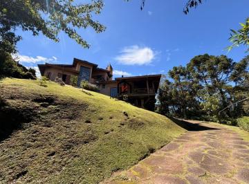 Casa · 1740m² · 3 Quartos · Casa à venda - em Campos do Jordão