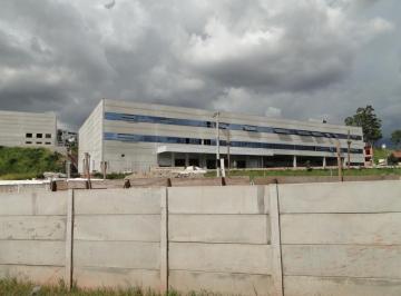 Comercial · 4847m² · Galpão 4847 m² – 18 docas – Osasco/Rodoanel