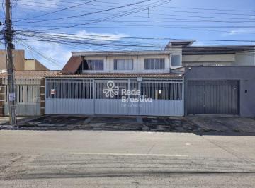 Casa · 100m² · 9 Quartos · 4 Vagas · Venda Casa Sobrado Taguatinga Norte escriturado aceita financiamento FGTS avalia troca