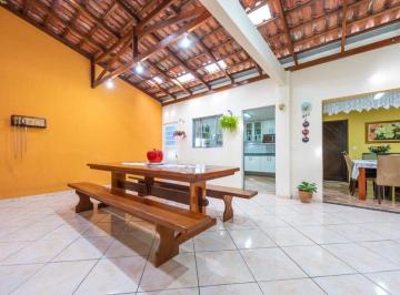 Casa de 4 quartos, Curitiba · Vendo Casa com 234 m² e 4 quartos à venda em Xaxim