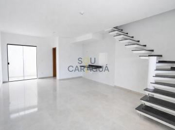 Casa · 70m² · 2 Quartos · 2 Vagas · Casa a venda com 02 quartos a 150m da praia Massaguaçu Caraguatatuba SP