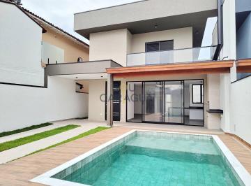 Casa · 250m² · 4 Quartos · 4 Vagas · Casa no Capricórnio com 4 quartos pra quem quer espaço e tranquilidade