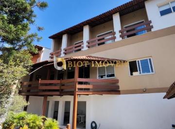 Foto 01 · Residência  com 4 Quartos e 1 Suíte no Badu, Niterói-RJ: Puramente Sofisticado e Confortável!