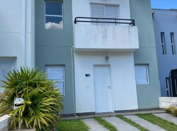 Casa · 118m² · 3 Quartos · 2 Vagas · Sobrado 3 dormitórios, 01 suíte, , área gourmet, Cndomínio Viva Vida